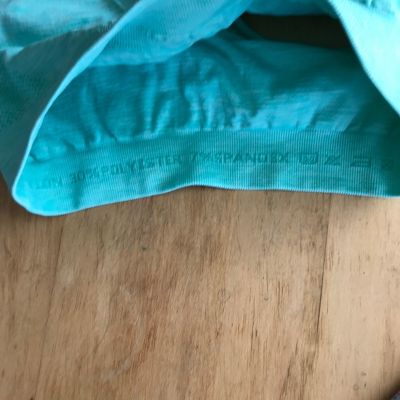 Racerback sports bra - Picture 6 of 7